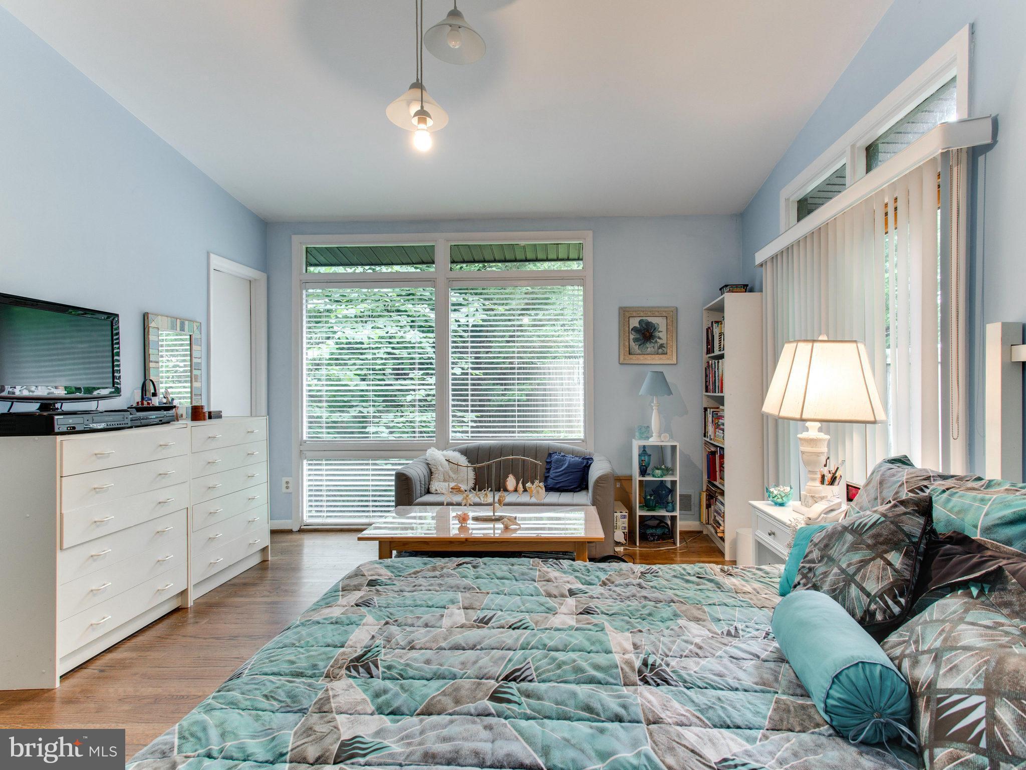 1068 Rector Lane McLean, VA 22102 - Photo 25 of 30 Bedroom (Master)