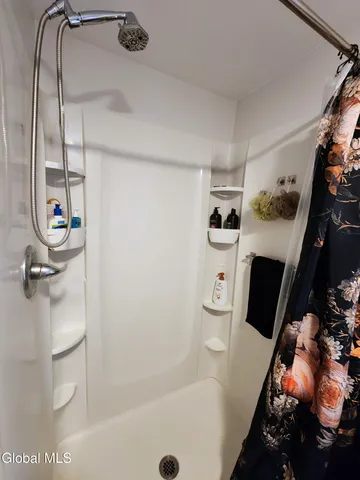 $1,650 | 11 Ingersoll Avenue, Schenectady, NY 12305