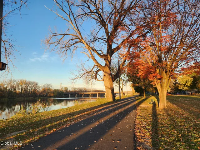 $1,650 | 11 Ingersoll Avenue, Schenectady, NY 12305