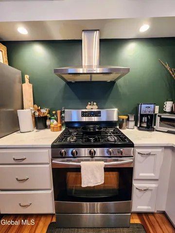 $1,650 | 11 Ingersoll Avenue, Schenectady, NY 12305