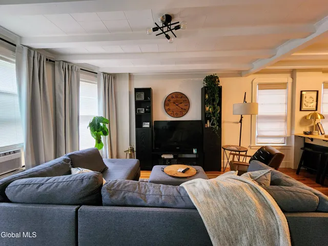 $1,650 | 11 Ingersoll Avenue, Schenectady, NY 12305