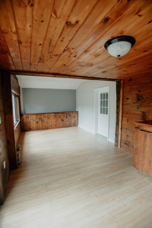 27 Kendall Street Barre, MA 01005 - Photo 7 of 40
