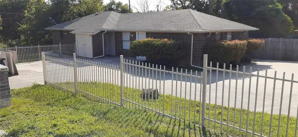 $1,495 | 2801 Northwest 19th Street, Unit B, Fort Worth, TX 76106