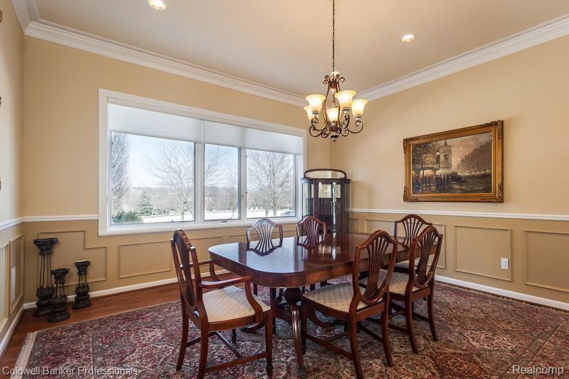 5801 Brewster Road Rochester, MI 48306 - Photo 9 of 30 Brewster Dining Room.jpg