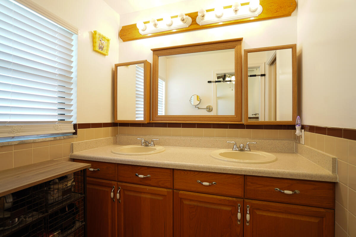 22282 Garrison Street Boca Raton, FL 33428 - Photo 8 of 21 22282 Garrison-15