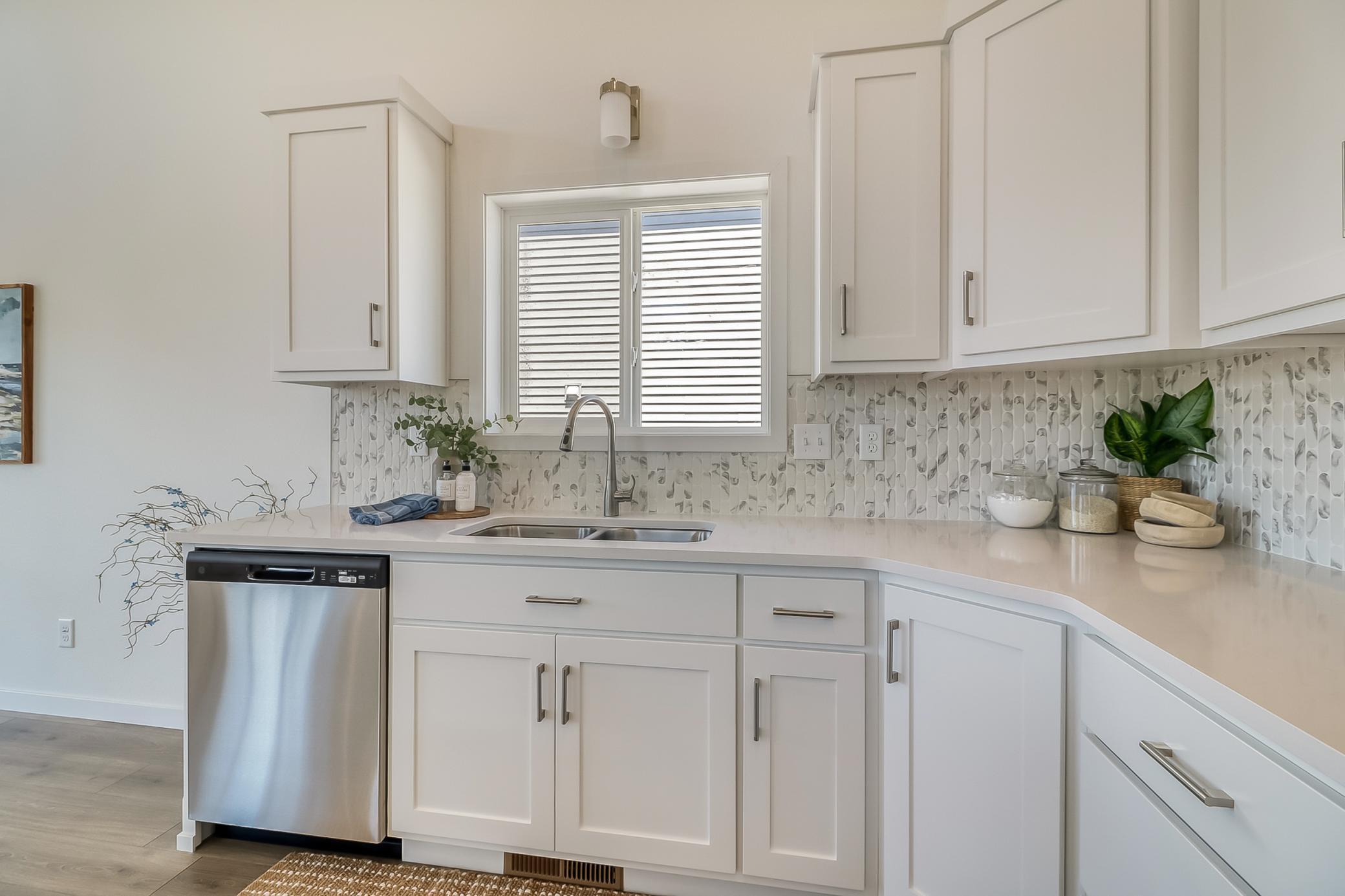 6835 32nd Street South Fargo, ND 58104 - Photo 12 of 35