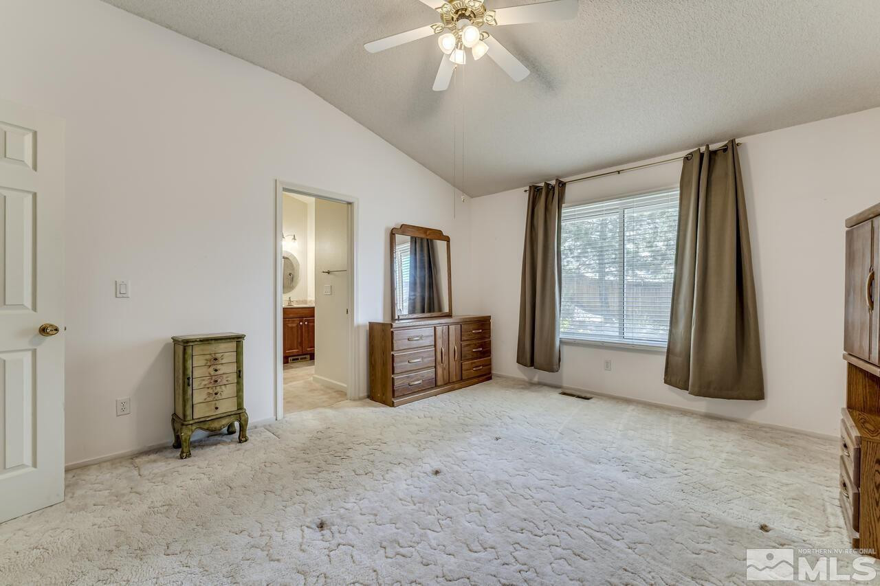 5490 Simons Drive Reno, NV 89523 - Photo 22 of 37 an empty room with windows and closet