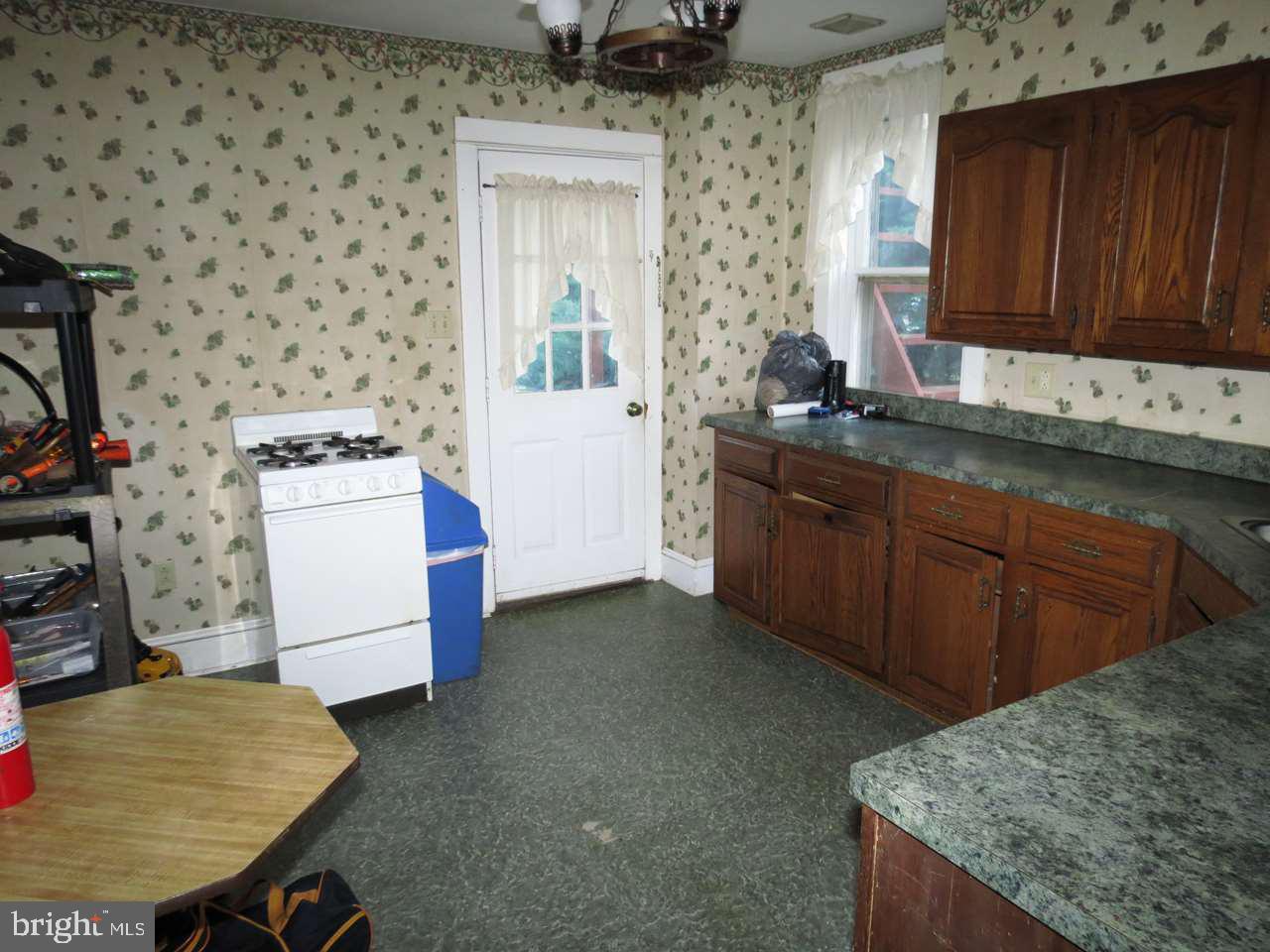 2194 Springwood Road York, PA 17403 - Photo 11 of 32 Gallery Image 11