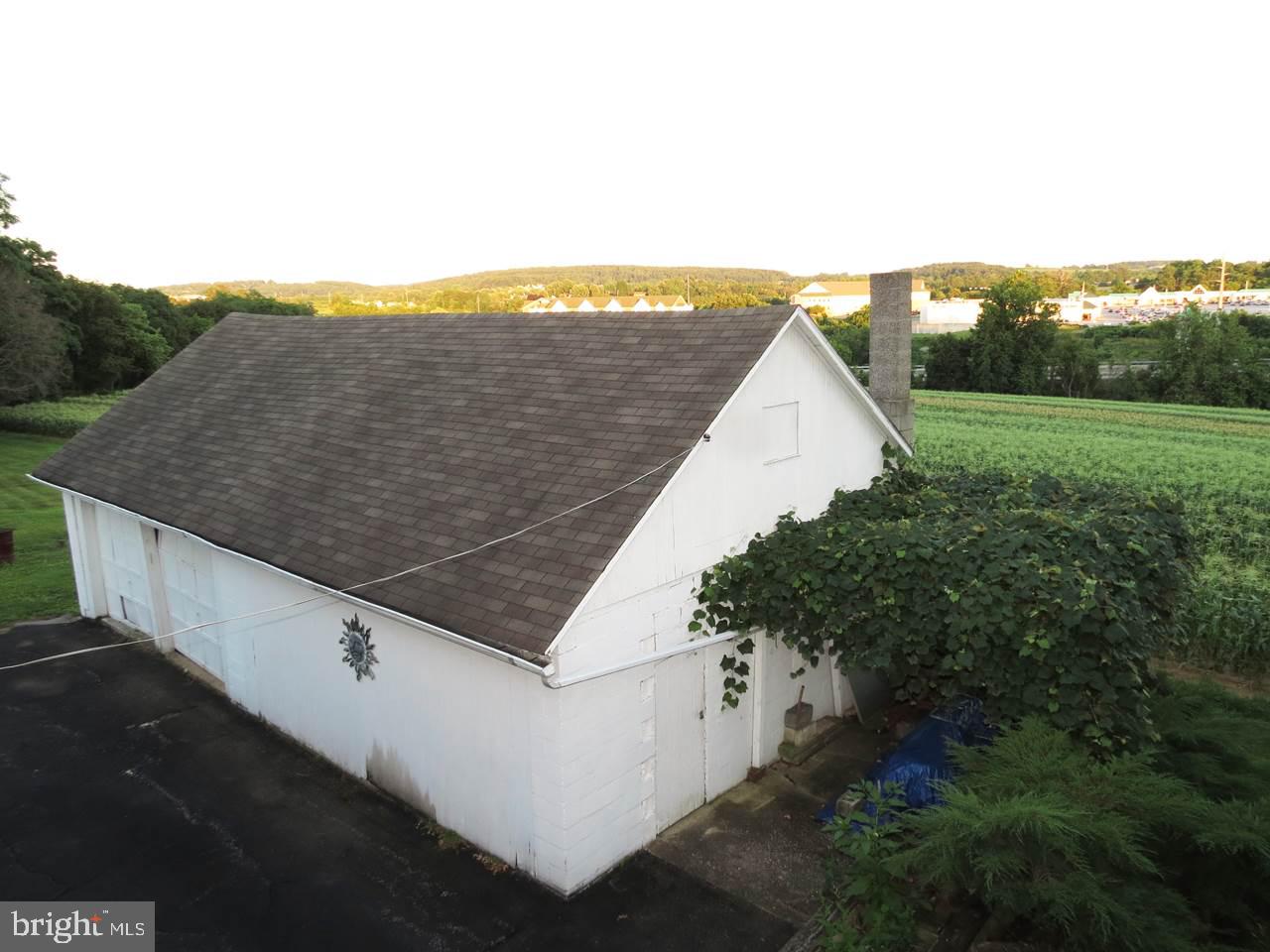 2194 Springwood Road York, PA 17403 - Photo 27 of 32 Gallery Image 27