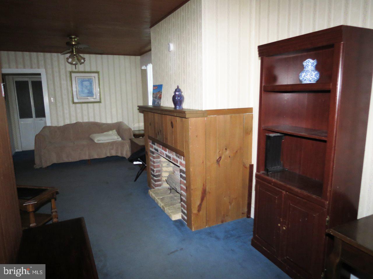 2194 Springwood Road York, PA 17403 - Photo 8 of 32 Gallery Image 8