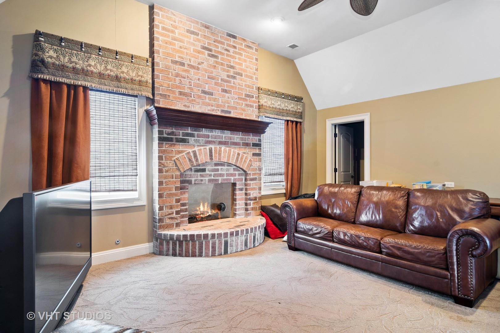 1815 Hunters Ridge Lane Sugar Grove, IL 60554 - Photo 24 of 32
