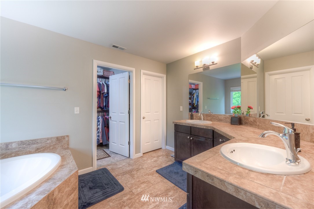 3317 177th Place Southeast Bothell, WA 98012 - Photo 14 of 25