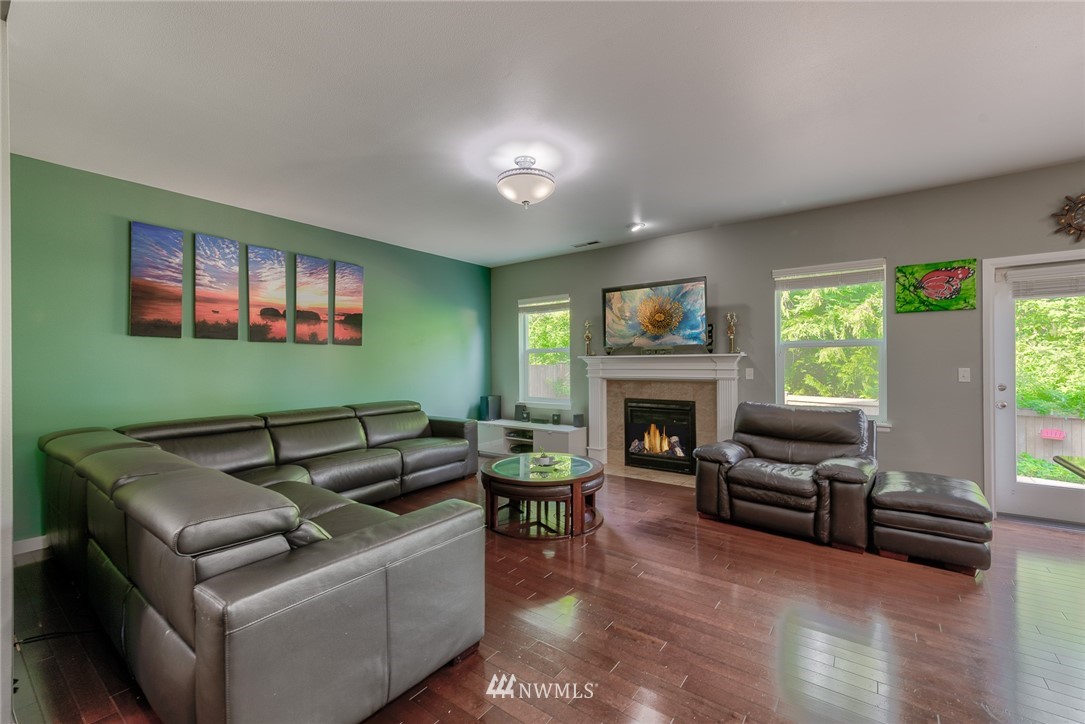 3317 177th Place Southeast Bothell, WA 98012 - Photo 4 of 25