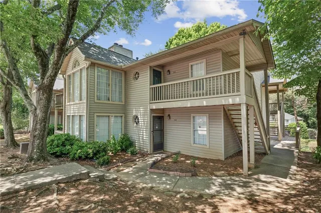 $165,700 | 1362 Brockett Place, Clarkston, GA 30021