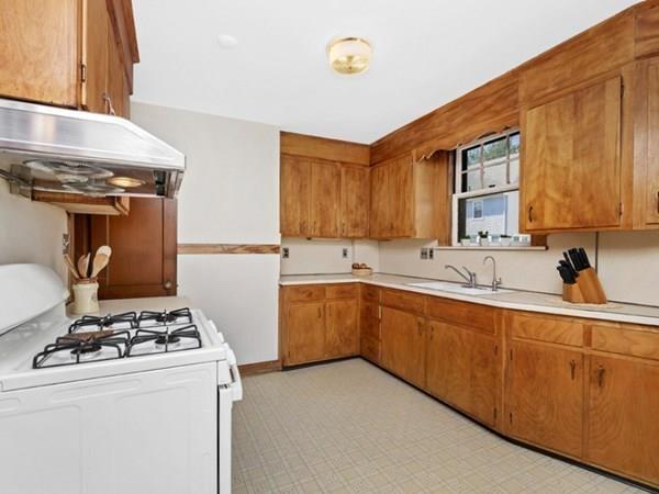 1 Governors Road Milton, MA 02186 - Photo 18 of 32