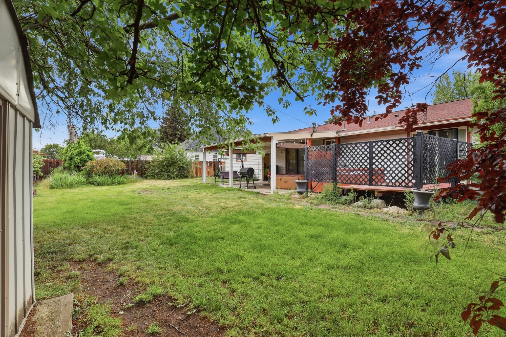 718 East Dalke Avenue Spokane, WA 99208 - Photo 31 of 39