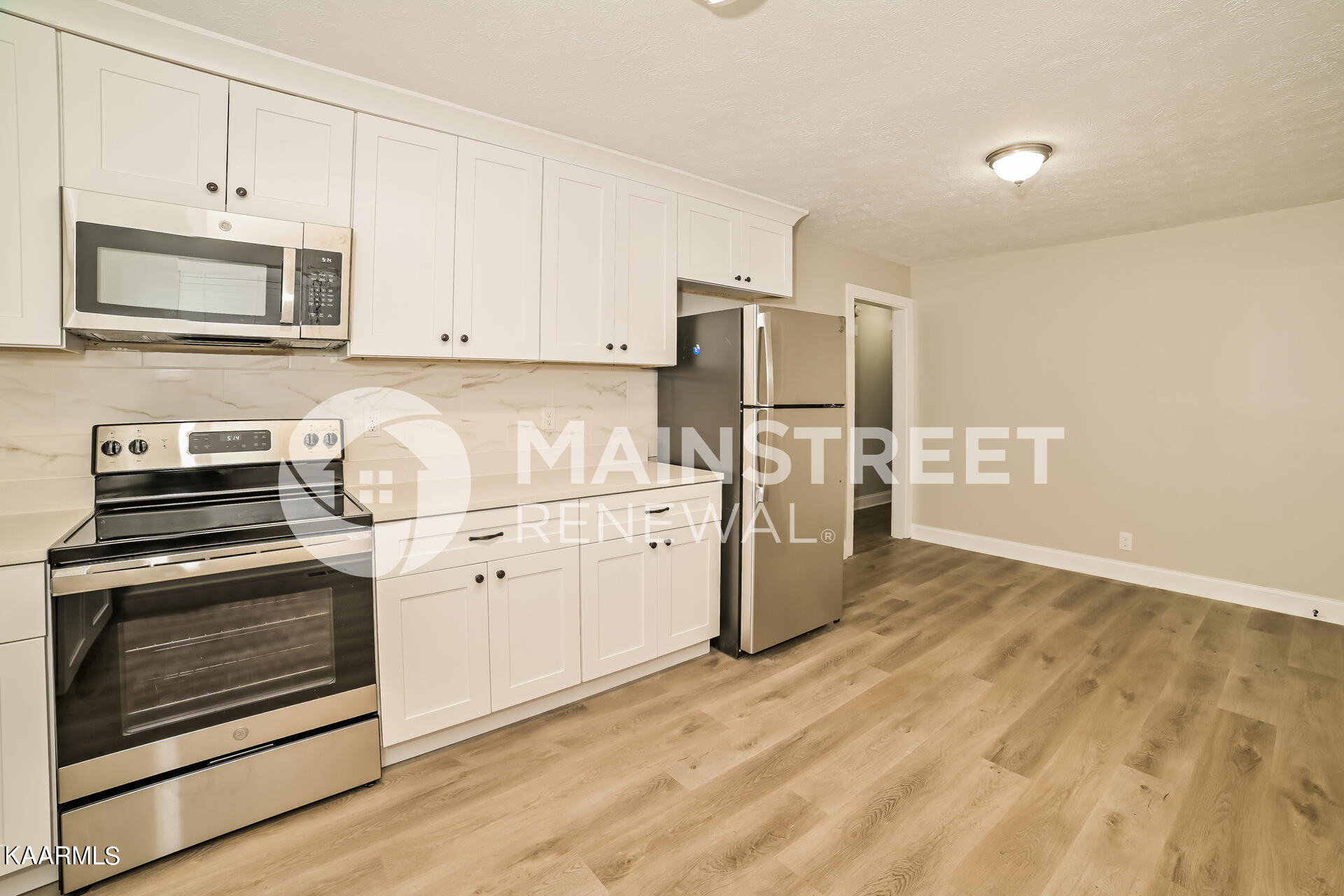 1124 Roswell Road Knoxville, TN 37923 - Photo 6 of 31 006-photo-kitchen-12341636