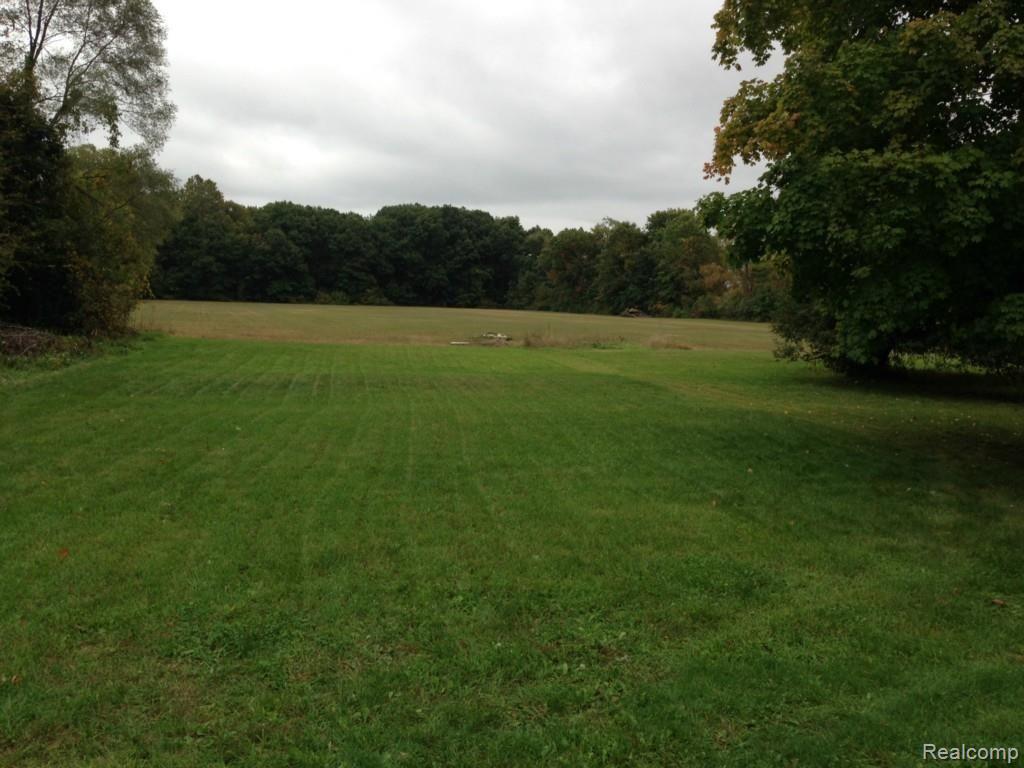 16247 Bak Road Belleville, MI 48111 - Photo 5 of 20