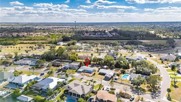 $2,600 | 660 Flamingo Drive, Apollo Beach, FL 33572