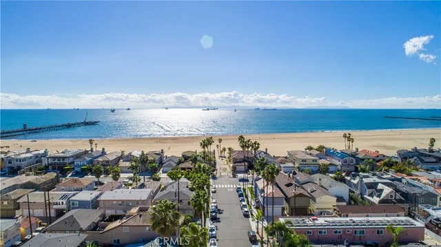 $3,500 | 1001 East Seal Way, Unit 2, Seal Beach, CA 90740
