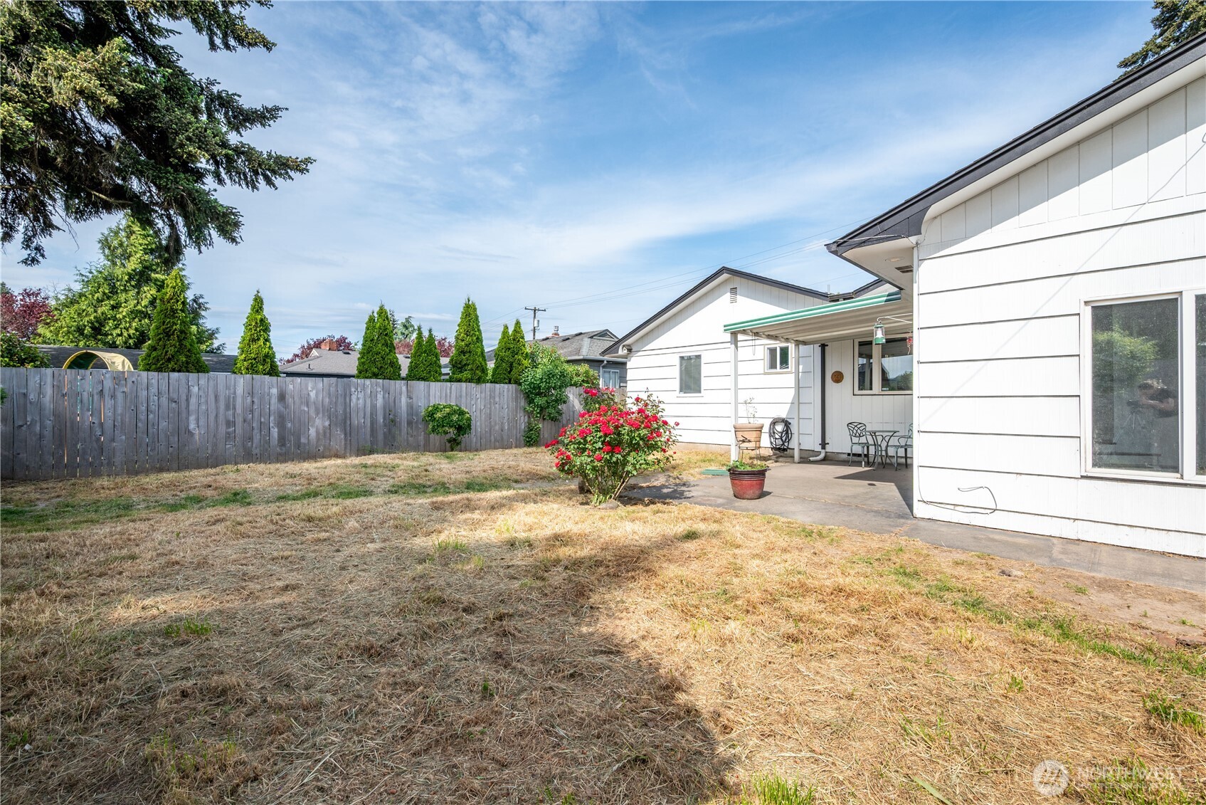 2017 28th Avenue Longview, WA 98632 - Photo 32 of 37 a view of a house with backyard and sitting area