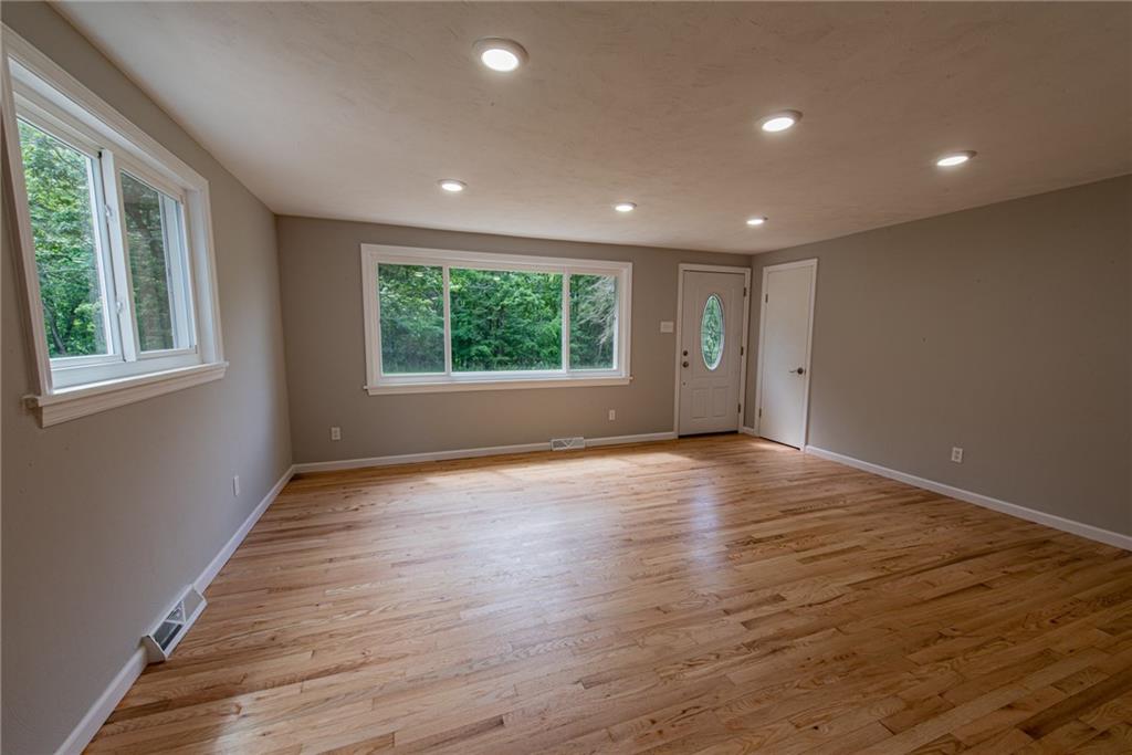 3685 North Balsiger Road Vandergrift, PA 15690 - Photo 12 of 24