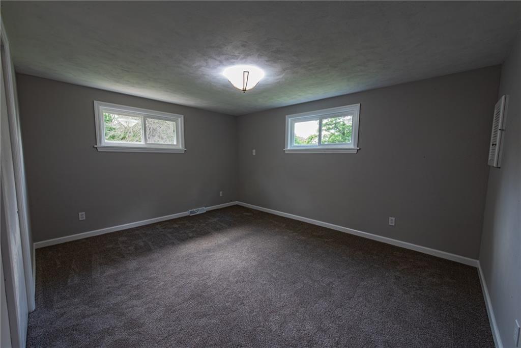 3685 North Balsiger Road Vandergrift, PA 15690 - Photo 15 of 24