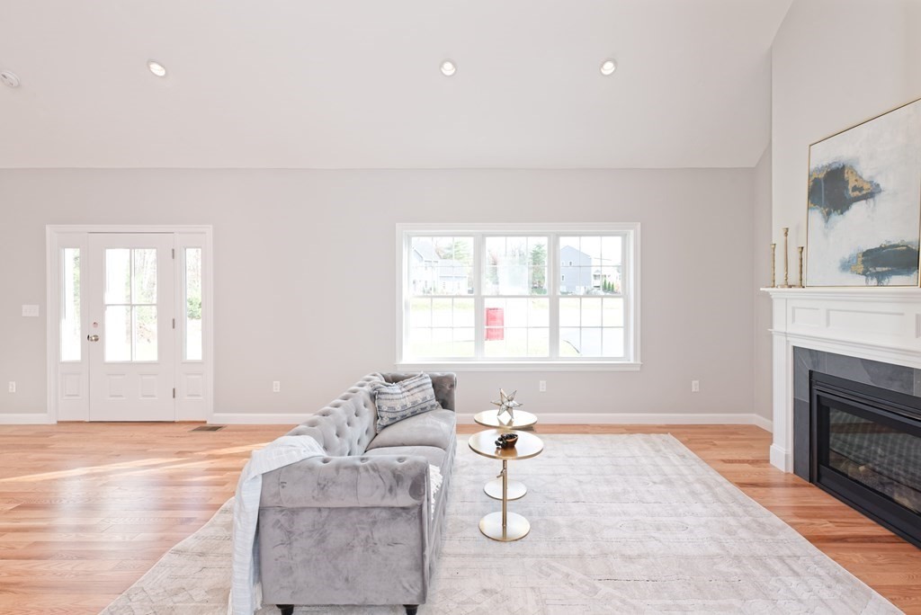 38 Tabor Road Uxbridge, MA 01569 - Photo 11 of 40 Gallery Image 11