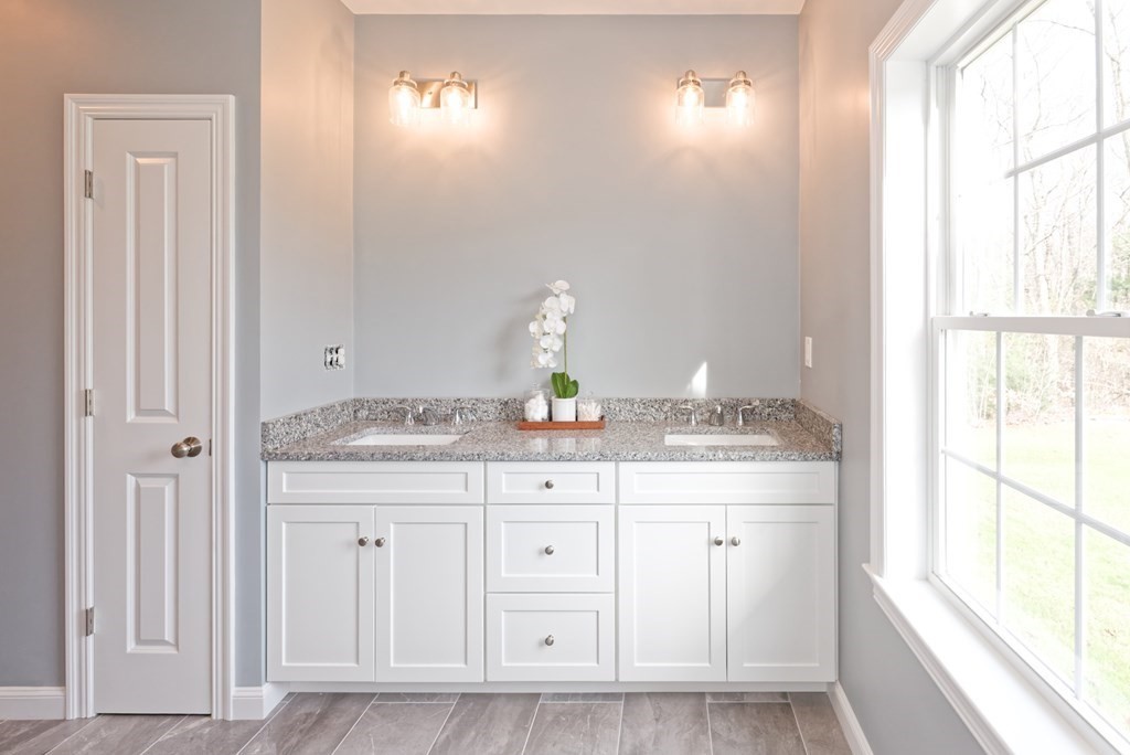 38 Tabor Road Uxbridge, MA 01569 - Photo 17 of 40 Gallery Image 17
