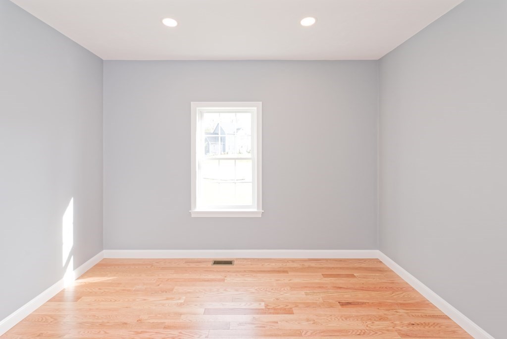 38 Tabor Road Uxbridge, MA 01569 - Photo 22 of 40 Gallery Image 22