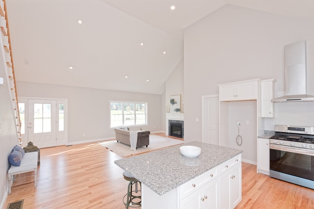 38 Tabor Road Uxbridge, MA 01569 - Photo 5 of 40 Gallery Image 5