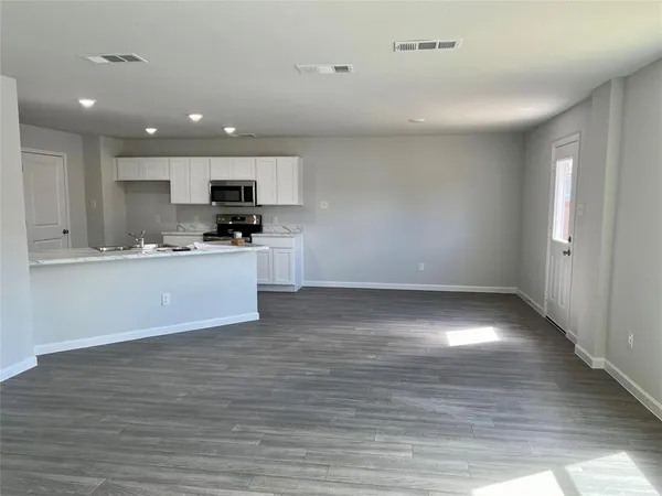 $2,250 | 7333 Tin Star Drive, Fort Worth, TX 76179