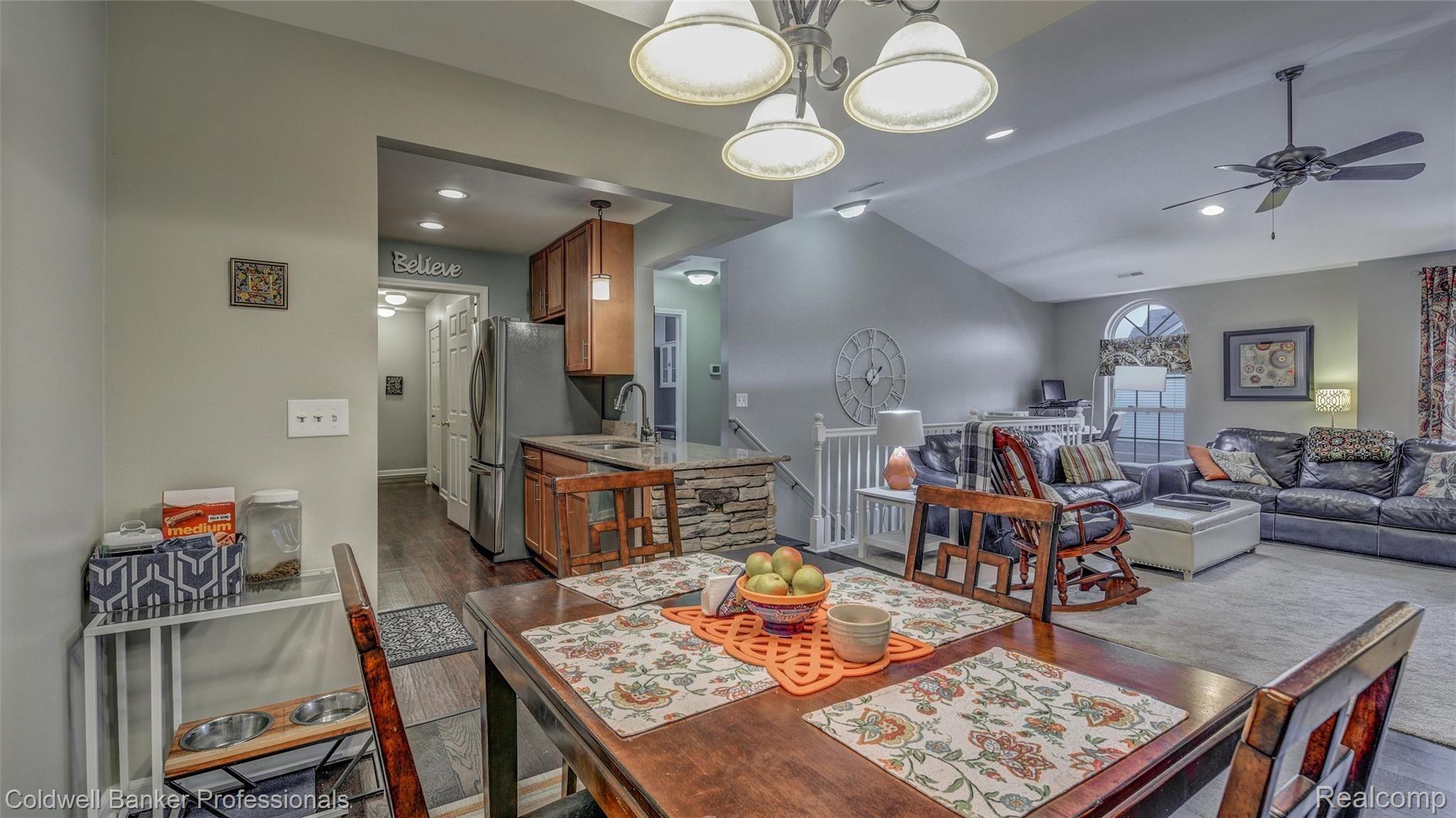 11782 Farmington Road, Unit 86 Livonia, MI 48150 - Photo 7 of 27 07-11782 Farmington Road-7.jpg