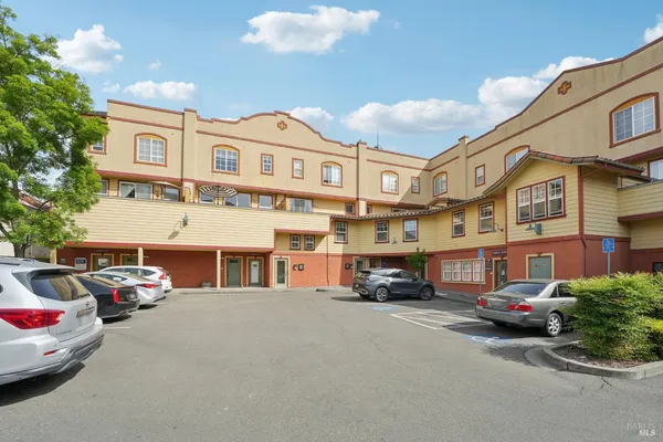 $495,000 | 43 Johnson Street, Windsor, CA 95492