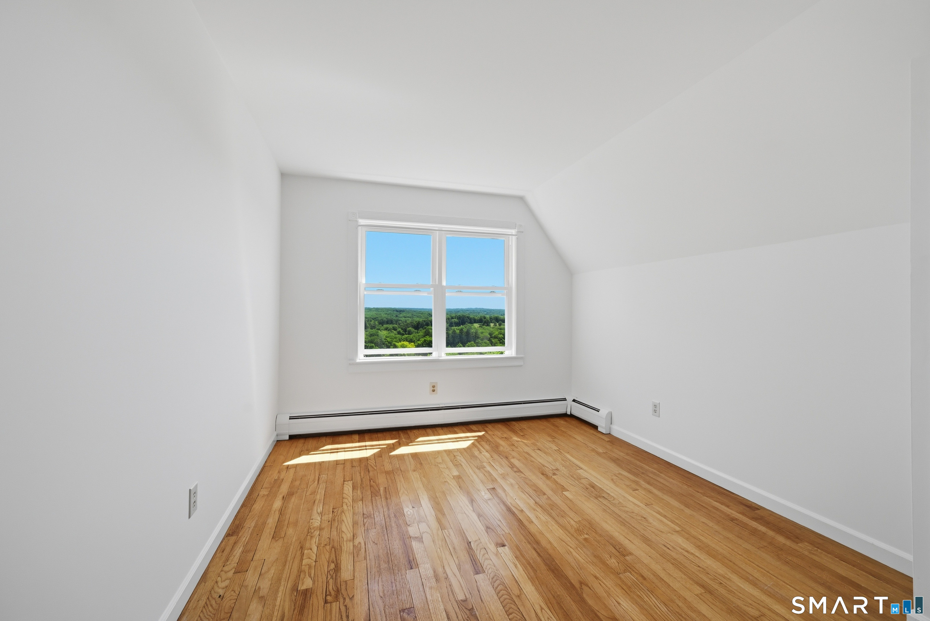 15 Valley View Road Newtown, CT 06470 - Photo 17 of 25