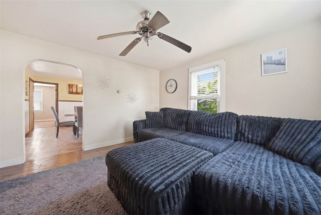 87 Manton Street Pawtucket, RI 02861 - Photo 11 of 20