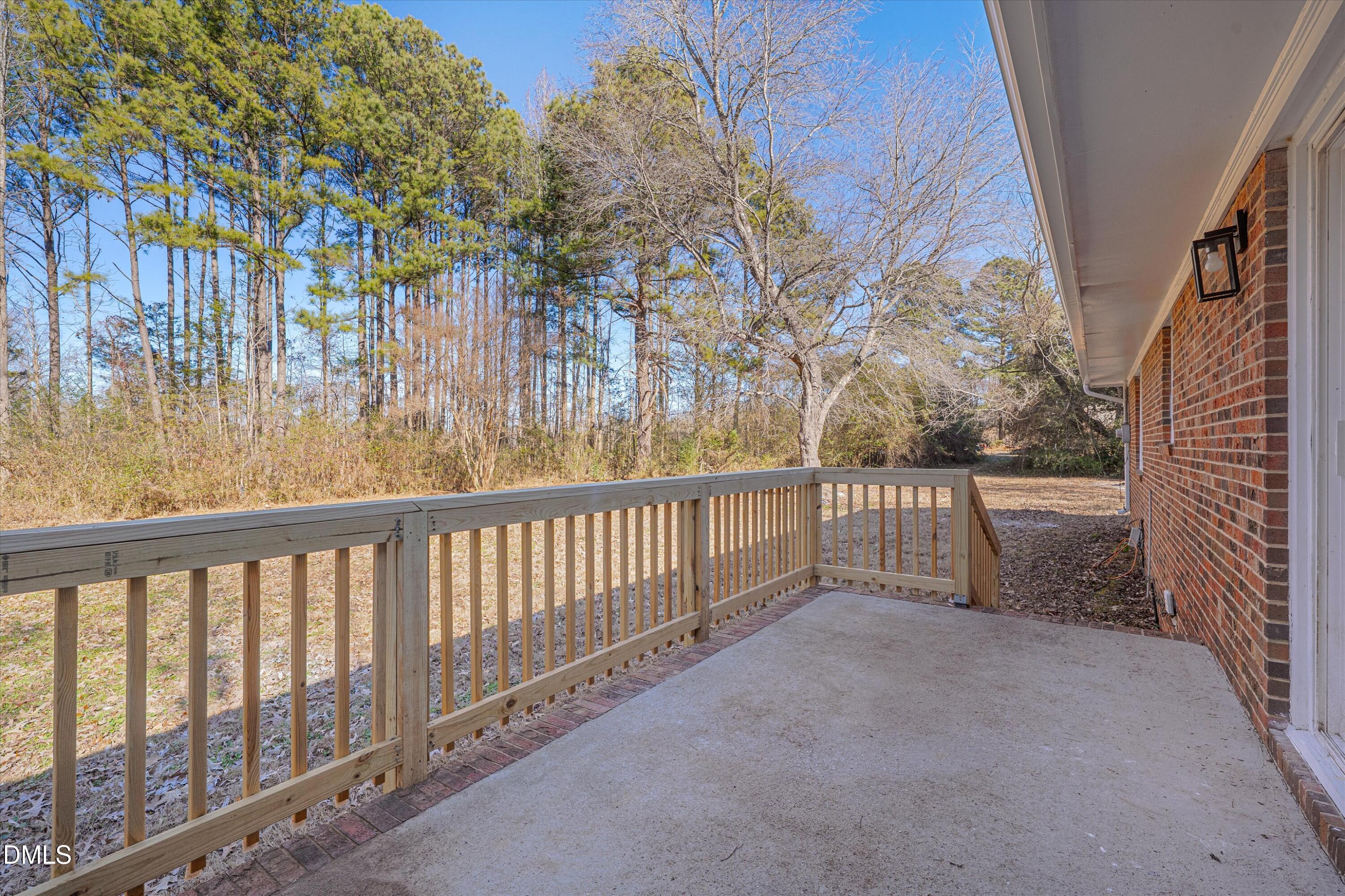 2728 South Cokesbury Road Henderson, NC 27537 - Photo 30 of 40 a view of entryway