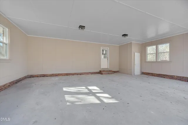 $254,900 | 2728 South Cokesbury Road, Henderson, NC 27537