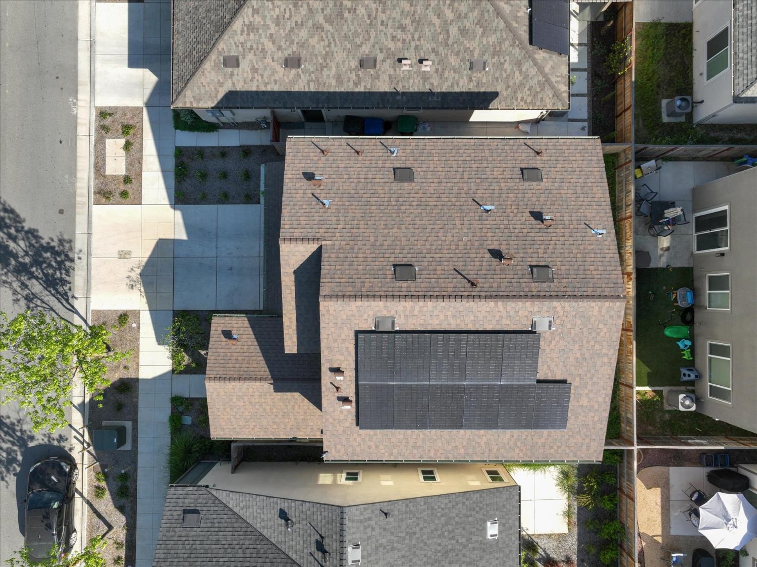824 Katelyn Avenue Madera, CA 93636 - Photo 29 of 31 a aerial view of a house with a garden