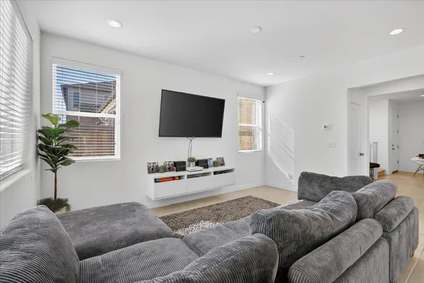 $465,000 | 824 Katelyn Avenue, Madera, CA 93636