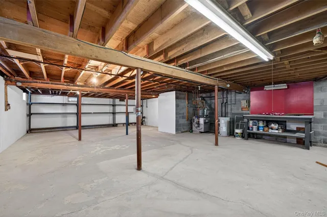 $634,900 | 32 Amy Todt Drive, Monroe, NY 10950