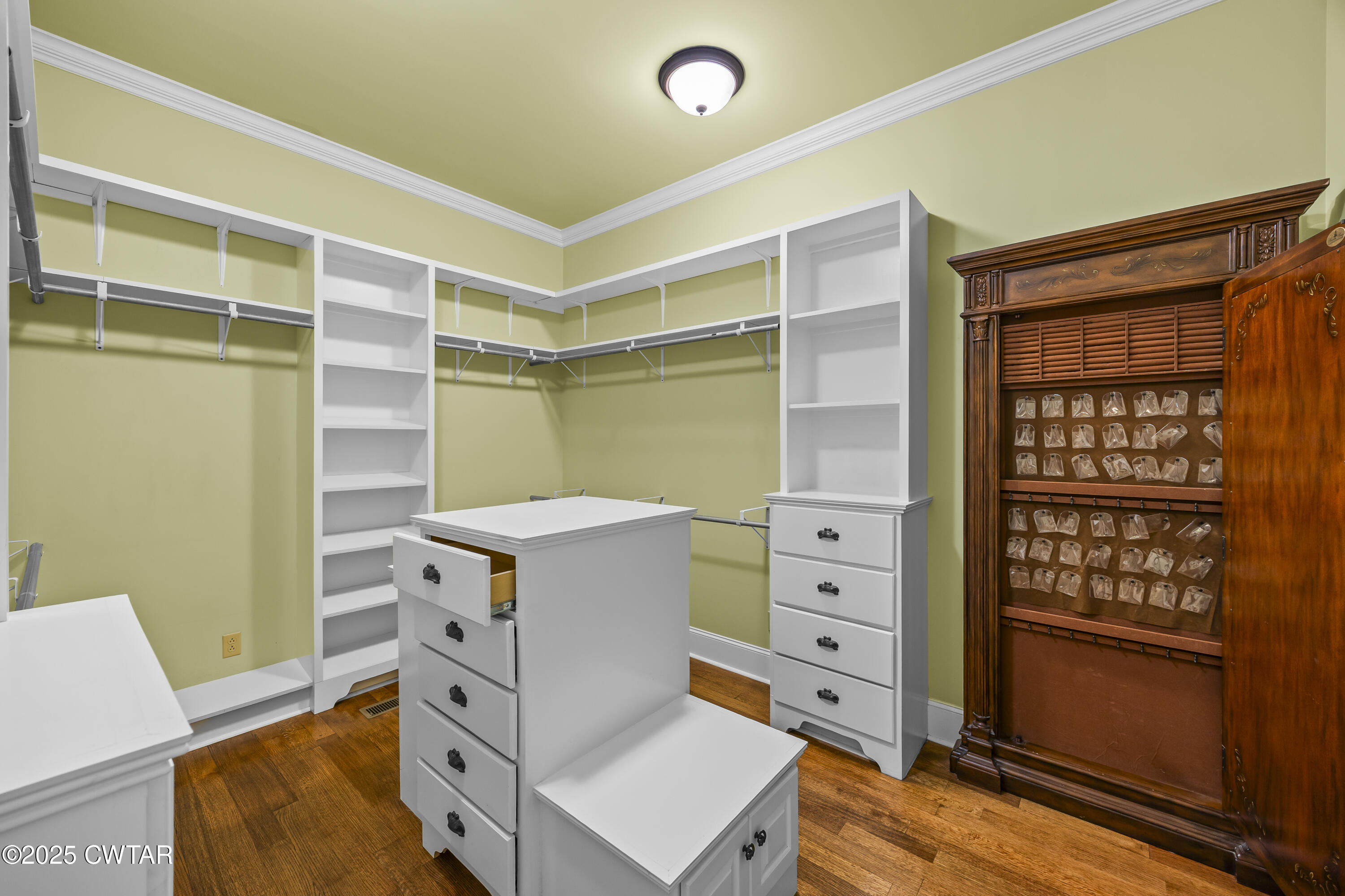 2755 Hornsby Loop Bolivar, TN 38008 - Photo 16 of 28 a view of room with windows