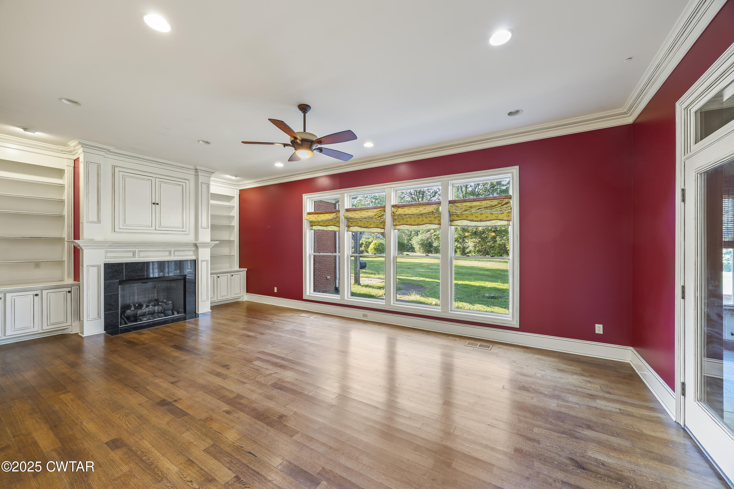 2755 Hornsby Loop Bolivar, TN 38008 - Photo 8 of 28 E02A9270