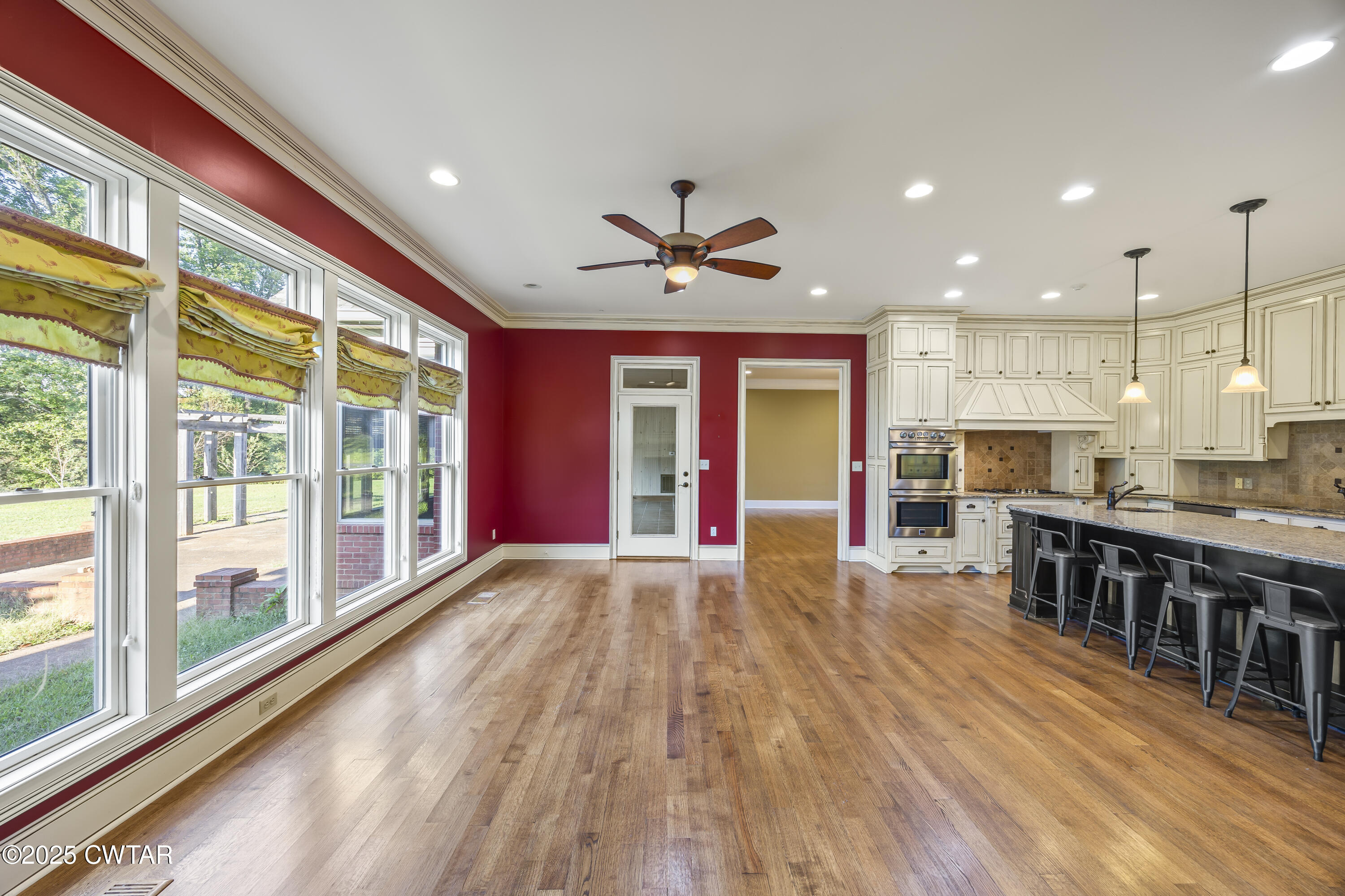 2755 Hornsby Loop Bolivar, TN 38008 - Photo 9 of 28 E02A9275