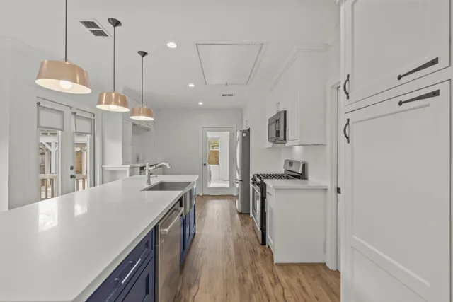 $3,495 | 724 East 21st Street, Houston, TX 77008