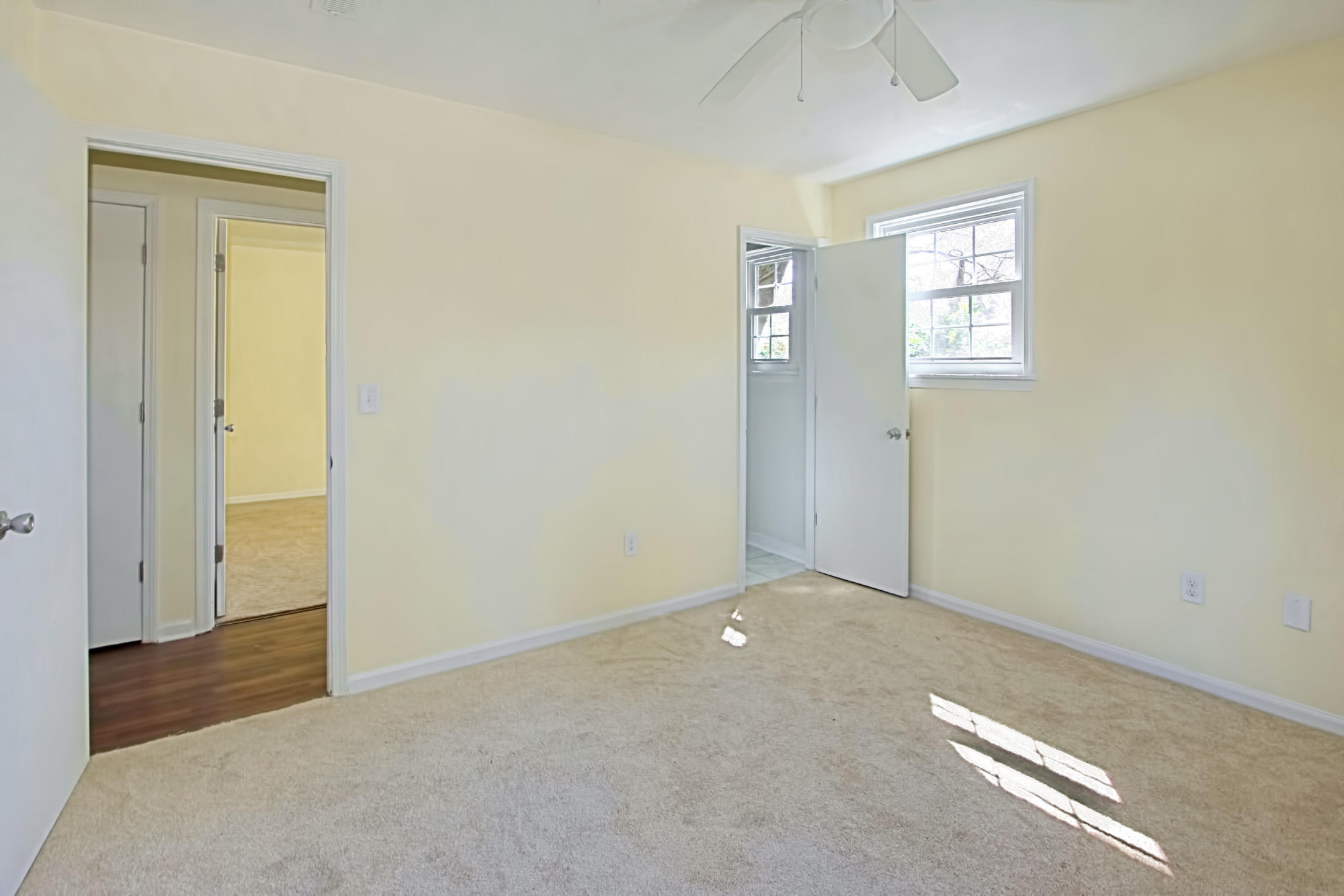 1207 Mathis Ferry Road Mount Pleasant, SC 29464 - Photo 14 of 18 21