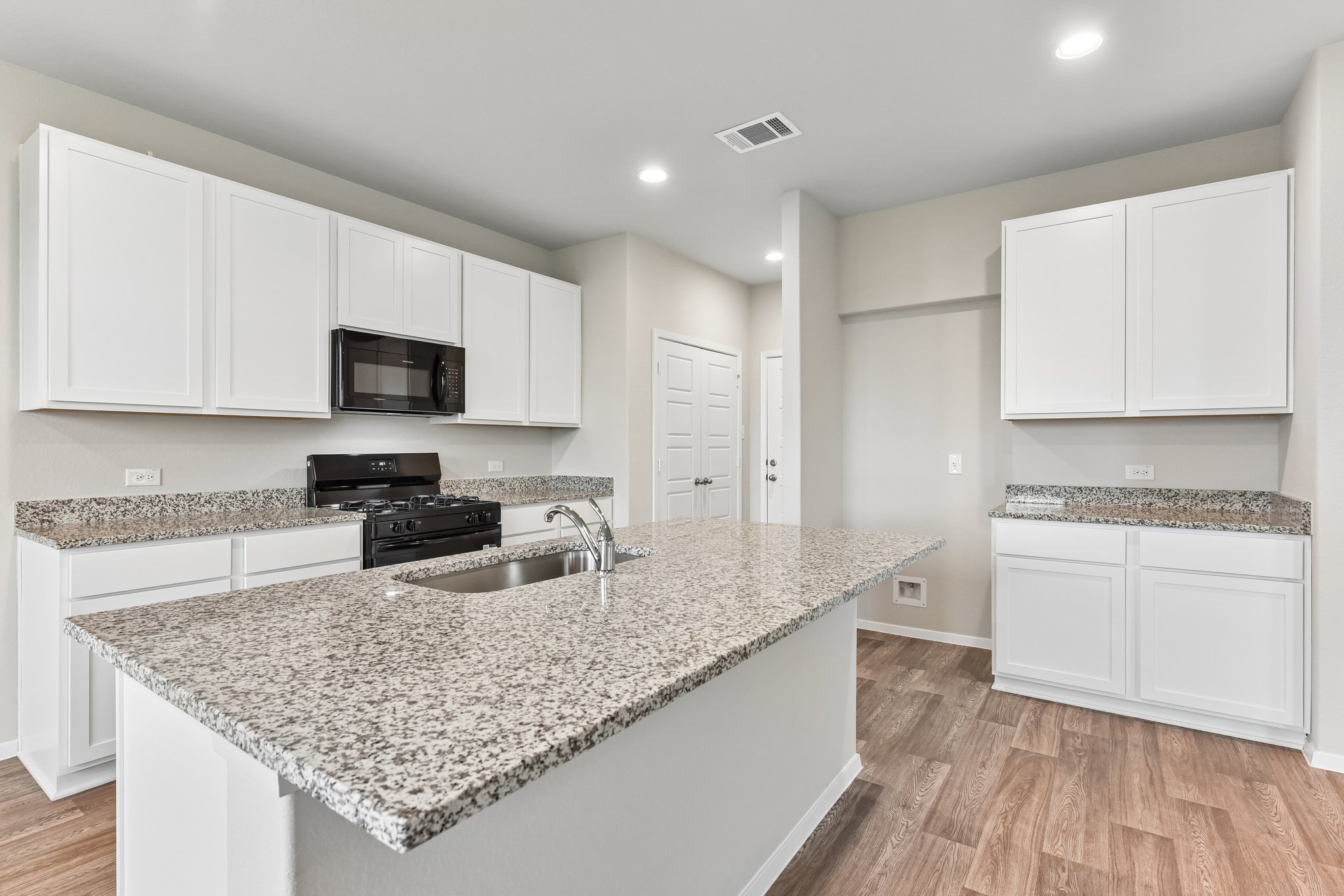 304 Jade Street Maxwell, TX 78656 - Photo 5 of 40