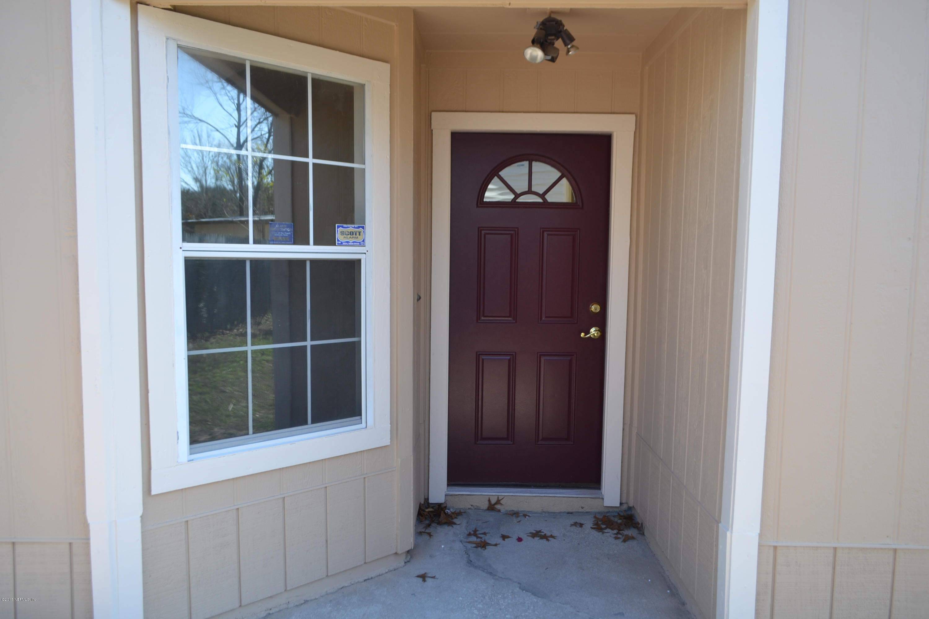10136 Lone Star Road Jacksonville, FL 32225 - Photo 4 of 18 Front door