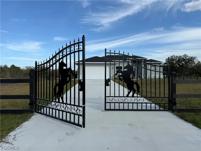 $525,000 | 665 North Olivo Street, Clewiston, FL 33440