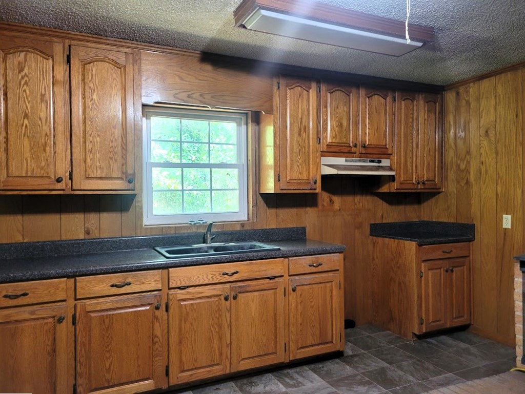 1114 Reedy Creek Road Bradley, SC 29819 - Photo 12 of 59